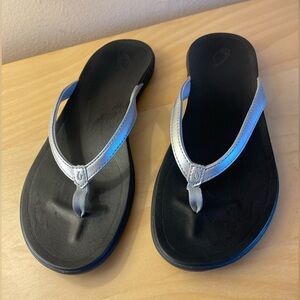 OluKai Black and Silver Women's Sandals